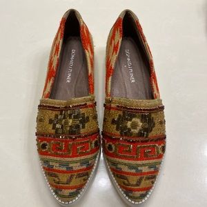 Donald J Pliner pointed shoes beaded oranges